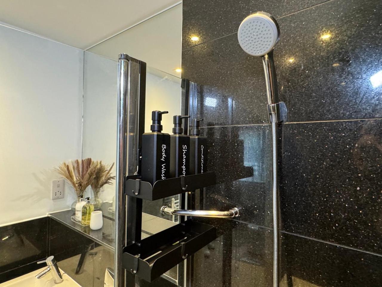 Luxury 2 Bedroom Apartment In Central Croydon With Free Parking Extérieur photo